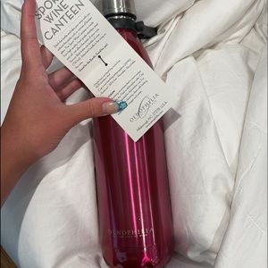 Oenophilia water bottle